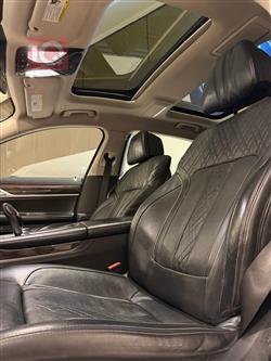 بی ئێم دەبڵیو سیریەس 7